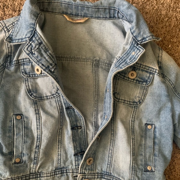 Crop denim jean jacket - Picture 2 of 2